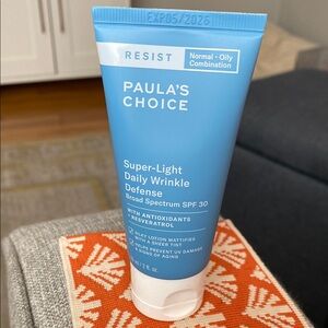 Paula's Choice Super-Light Daily Wrinkle Defense SPF 30 - Blue